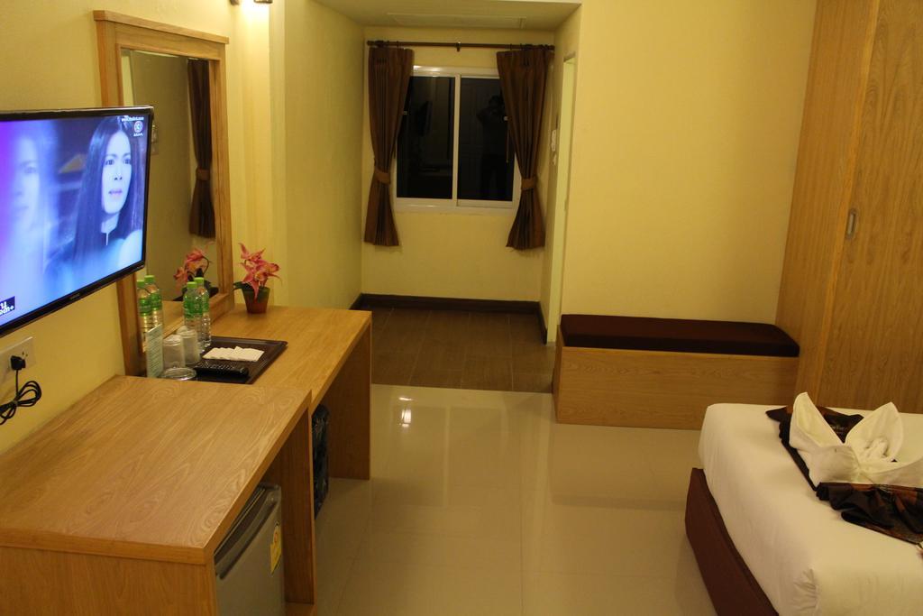 The Lephant Hotel Surat Thani Exterior foto