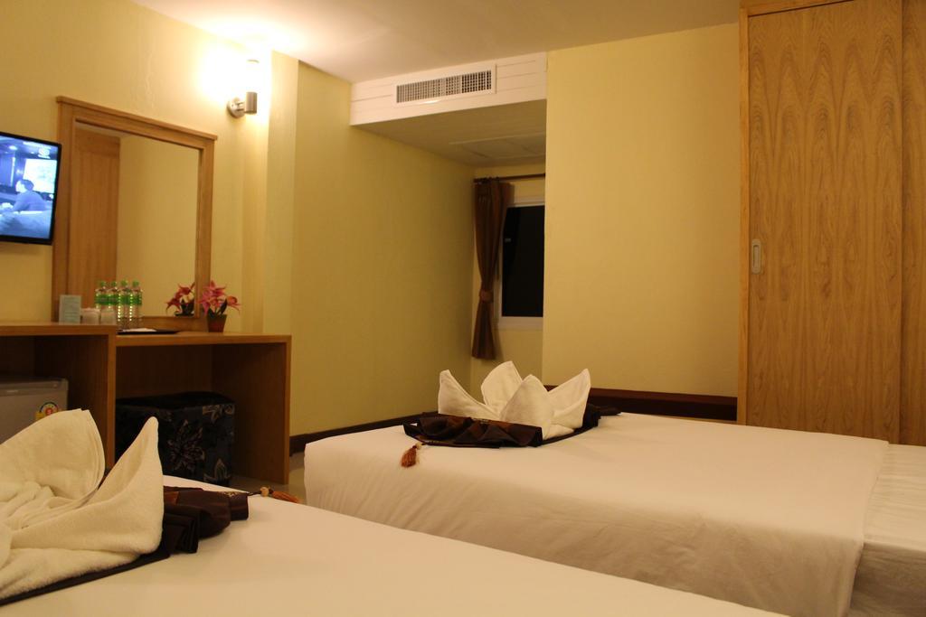 The Lephant Hotel Surat Thani Exterior foto