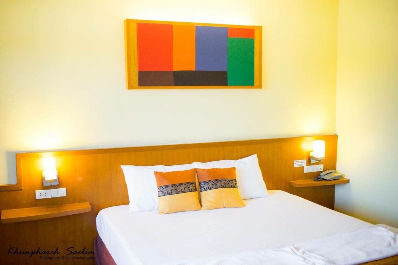 The Lephant Hotel Surat Thani Exterior foto
